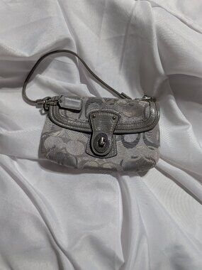 Authentic Coach Legacy Signature Optic C Wristlet